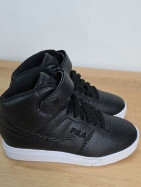 Fila Kids' High-Top Sneakers in Black